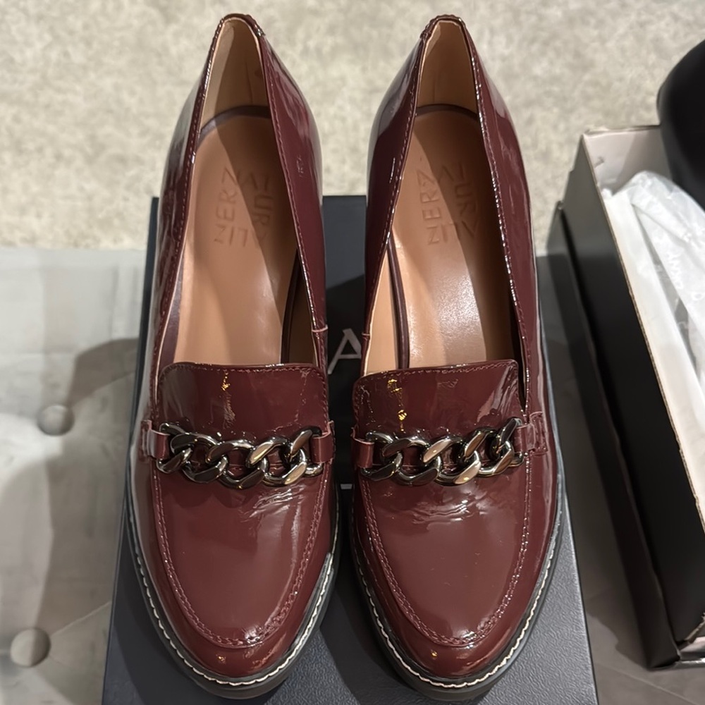 Naturalizer Brown Leather Heels with Chain Accent